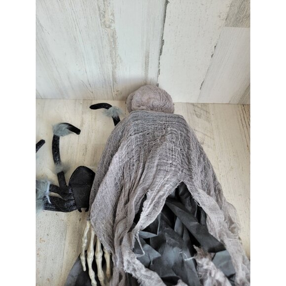 Grim reaper spider hanging Halloween home decor prop set unique - Picture 12 of 12